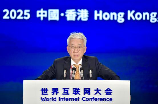 亚洲基础设施投资银行代理副总裁兼总干事金宪。光明网记者潘迪/摄