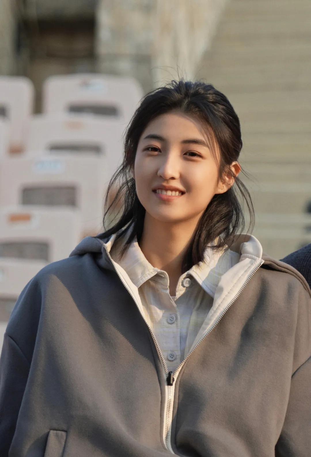 河南籍演员张子枫,传来喜讯!