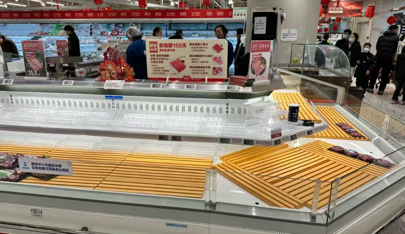 被买空的盒马货架 图源：小红书