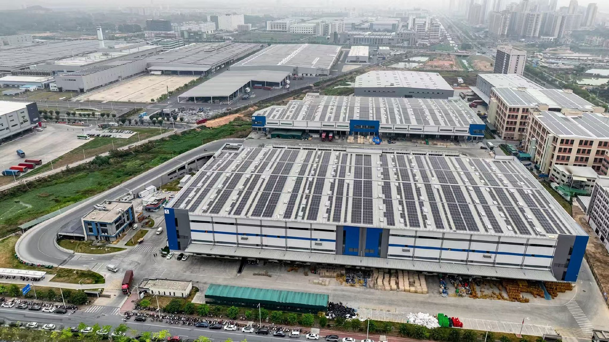 拼多多肇庆河誉仓。受访者供图。