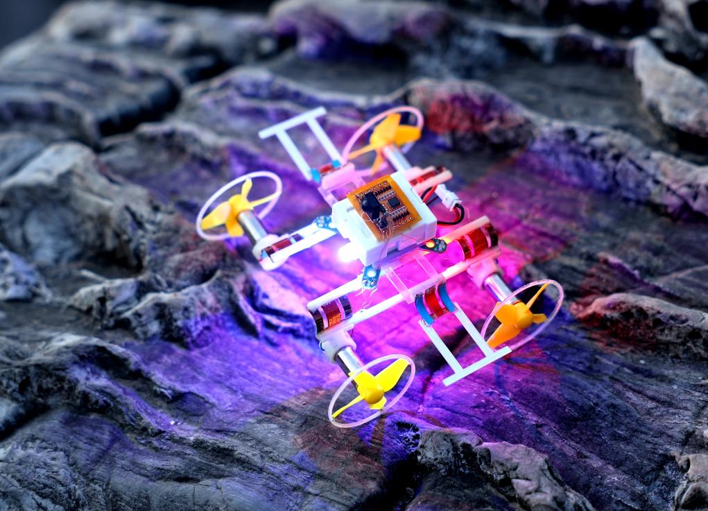 中国科学家是世界上最小，最轻的，“制造基础