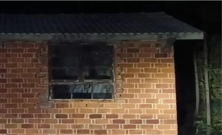 房屋受损前照片