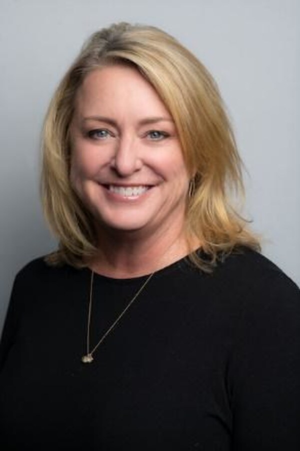 亚马逊云科技全球拓展赋能副总裁Maureen Lonergan