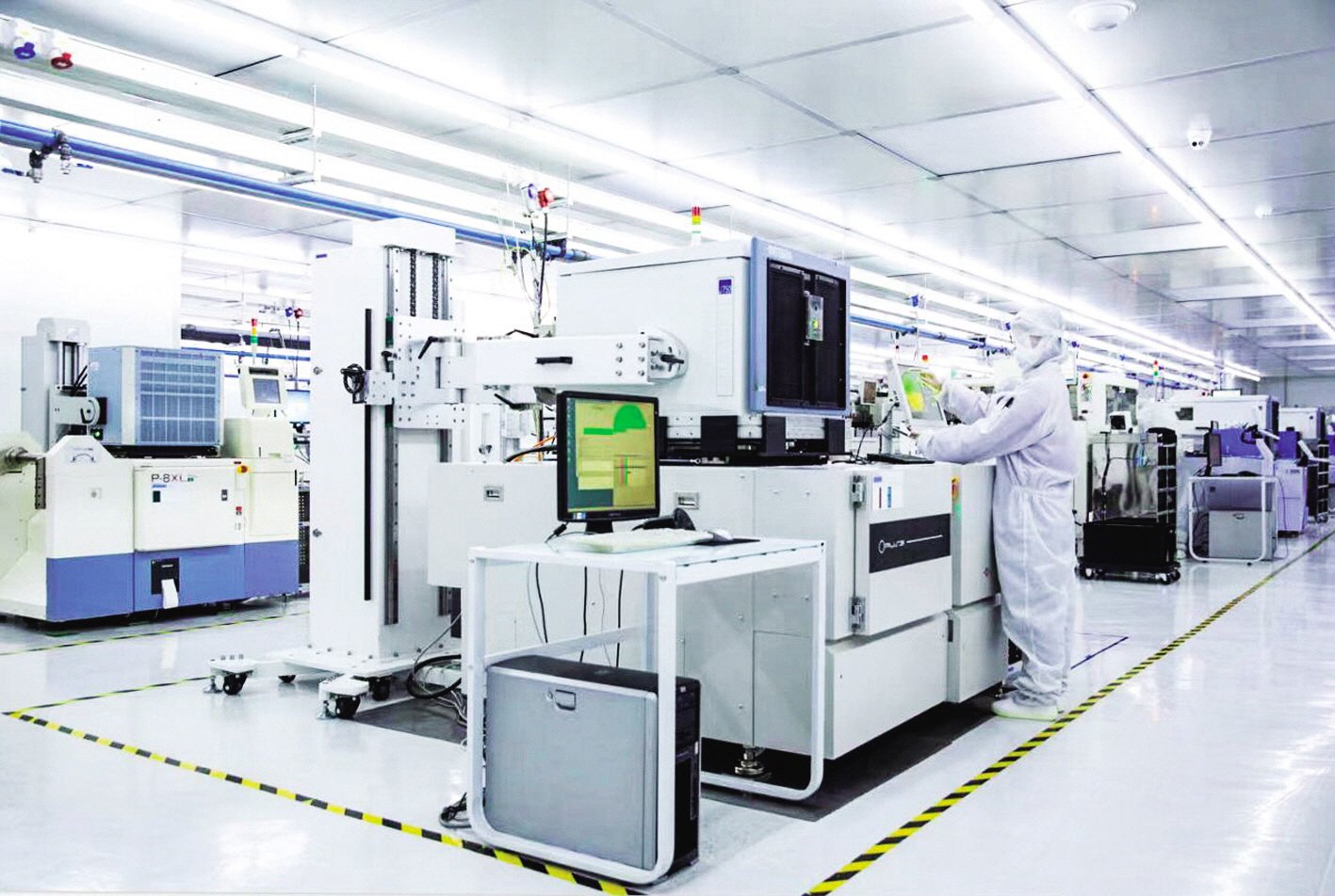 扬杰科技研发生产场景。资料图片