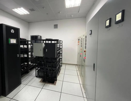 Vertiv™ Liebert® APM160 三合一智能电力模组