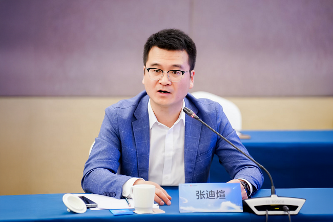     （华为昇腾沟通业务总裁张迪煊）
