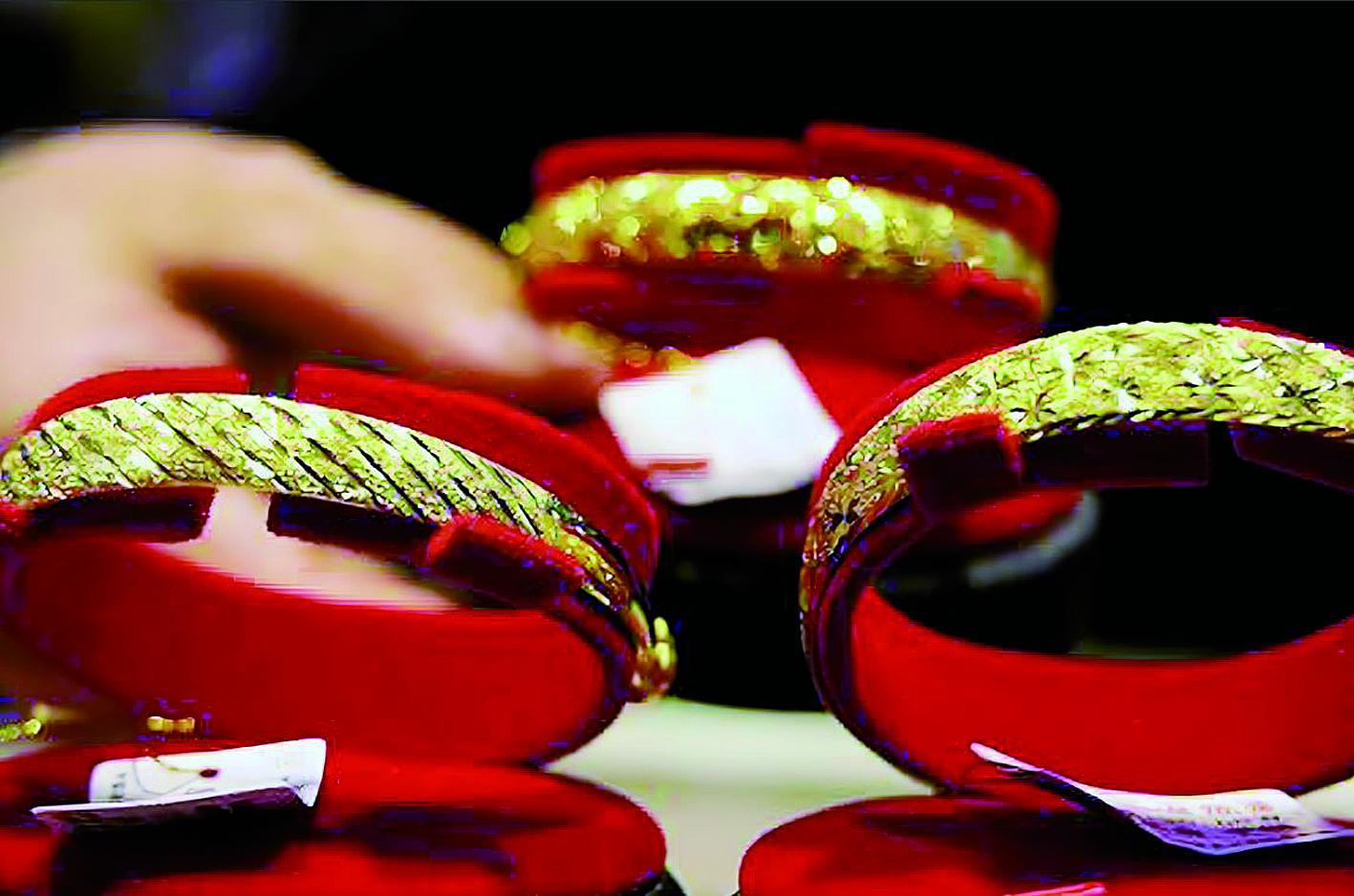 破3500美元年内涨33% 黄金敲响美元霸权丧钟？