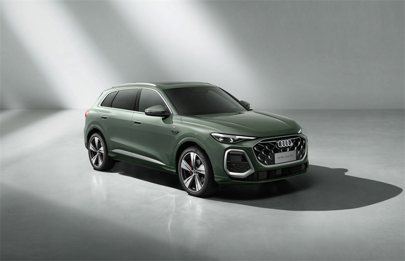 一汽奥迪携强大产品阵容闪耀2025上海国际车展