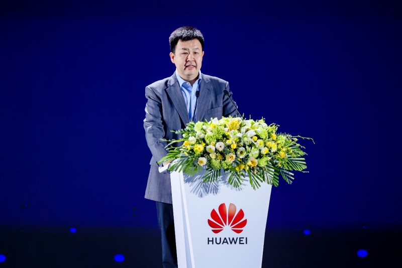 华为副总裁、制造与大企业军团CEO 刘超