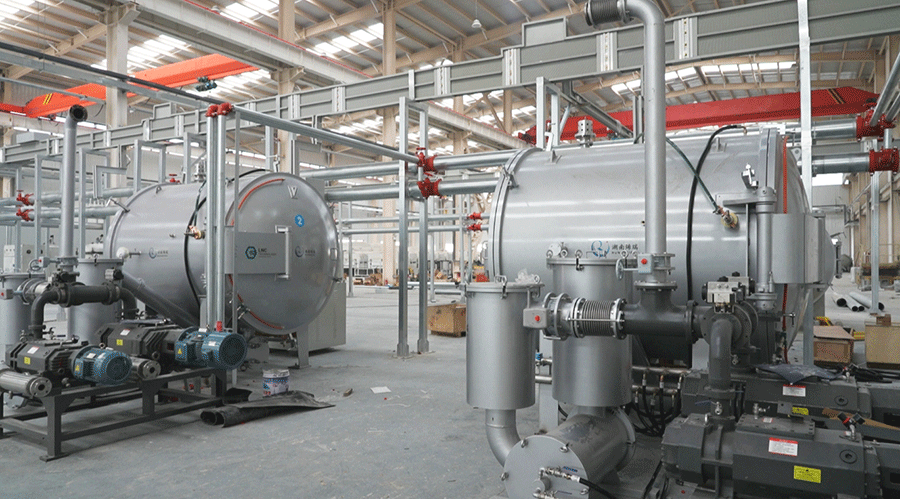 内蒙古领拓科技有限公司超晶石墨烯膜导热新材料生产基地项目现场。新华网发（肖丽颖 摄）