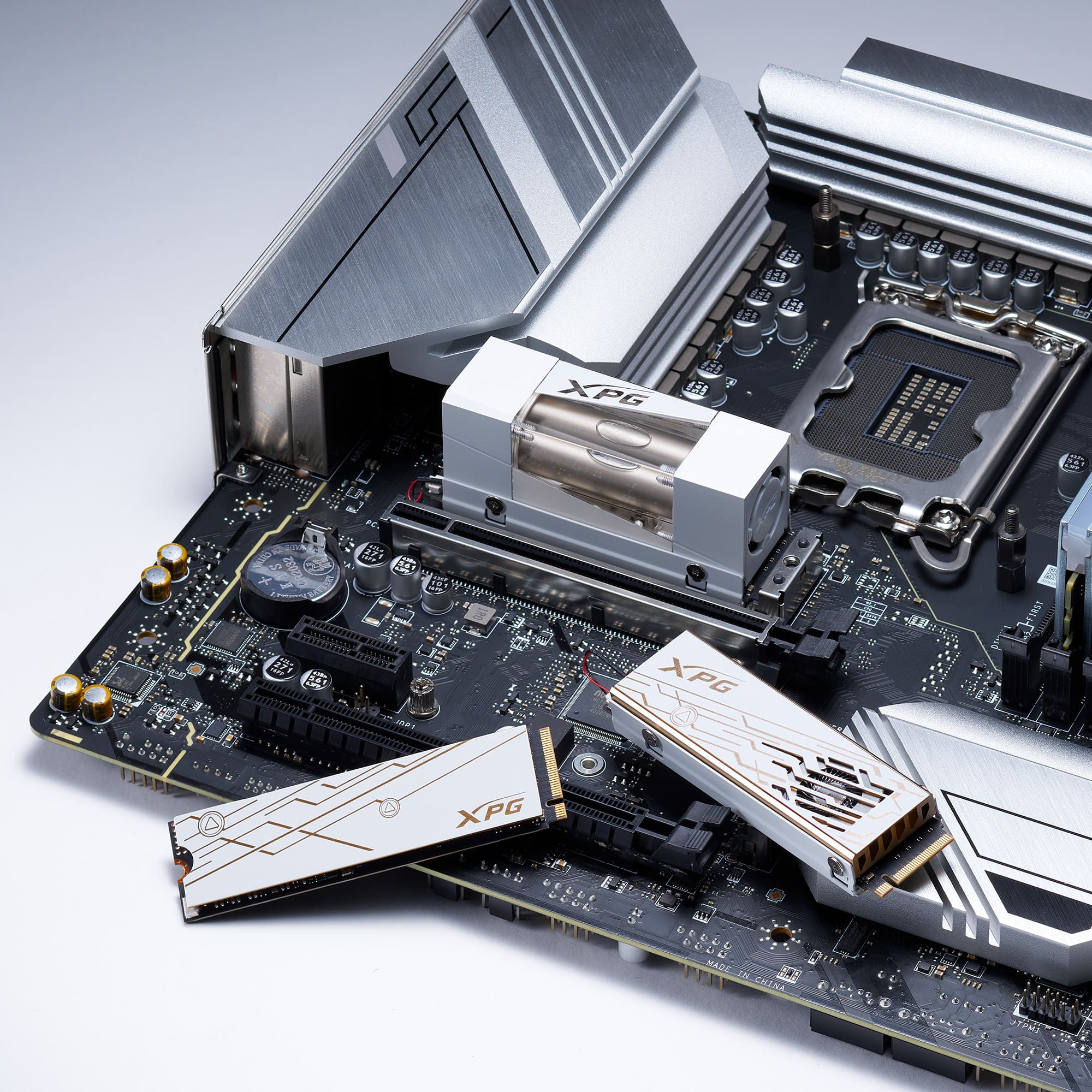 Weigang XPG Mars 980ϵSSDStorm/Pro汾