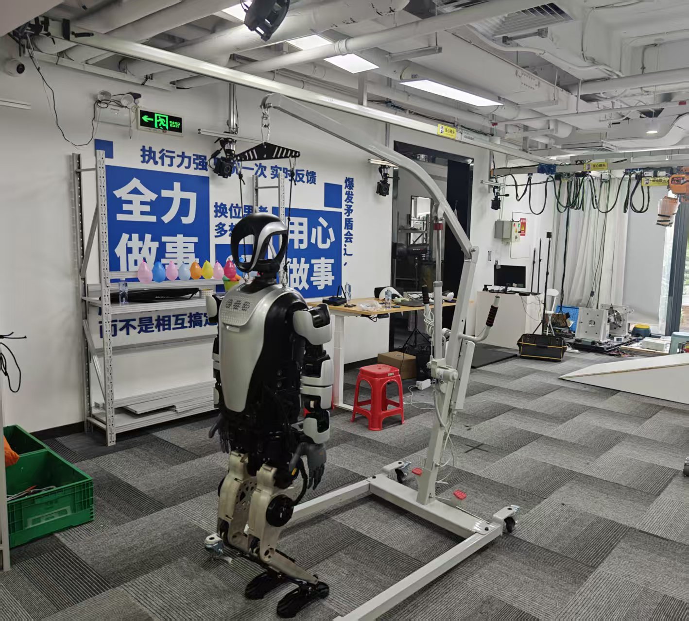 图源：时代财经摄