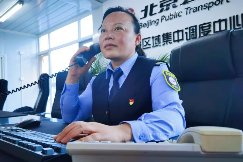 北京劳模曹兰敏退休后再上岗 加入业余辅导团为职工解惑|退休_新浪财经_新浪网
