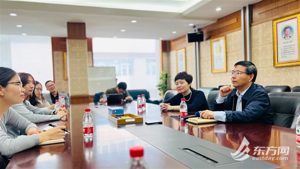 奋勇争先实干家|全国先进工作者王公龙:做党的创新理论的忠诚研究者、阐释者、传播者|马克思主义_新浪财经_新浪网