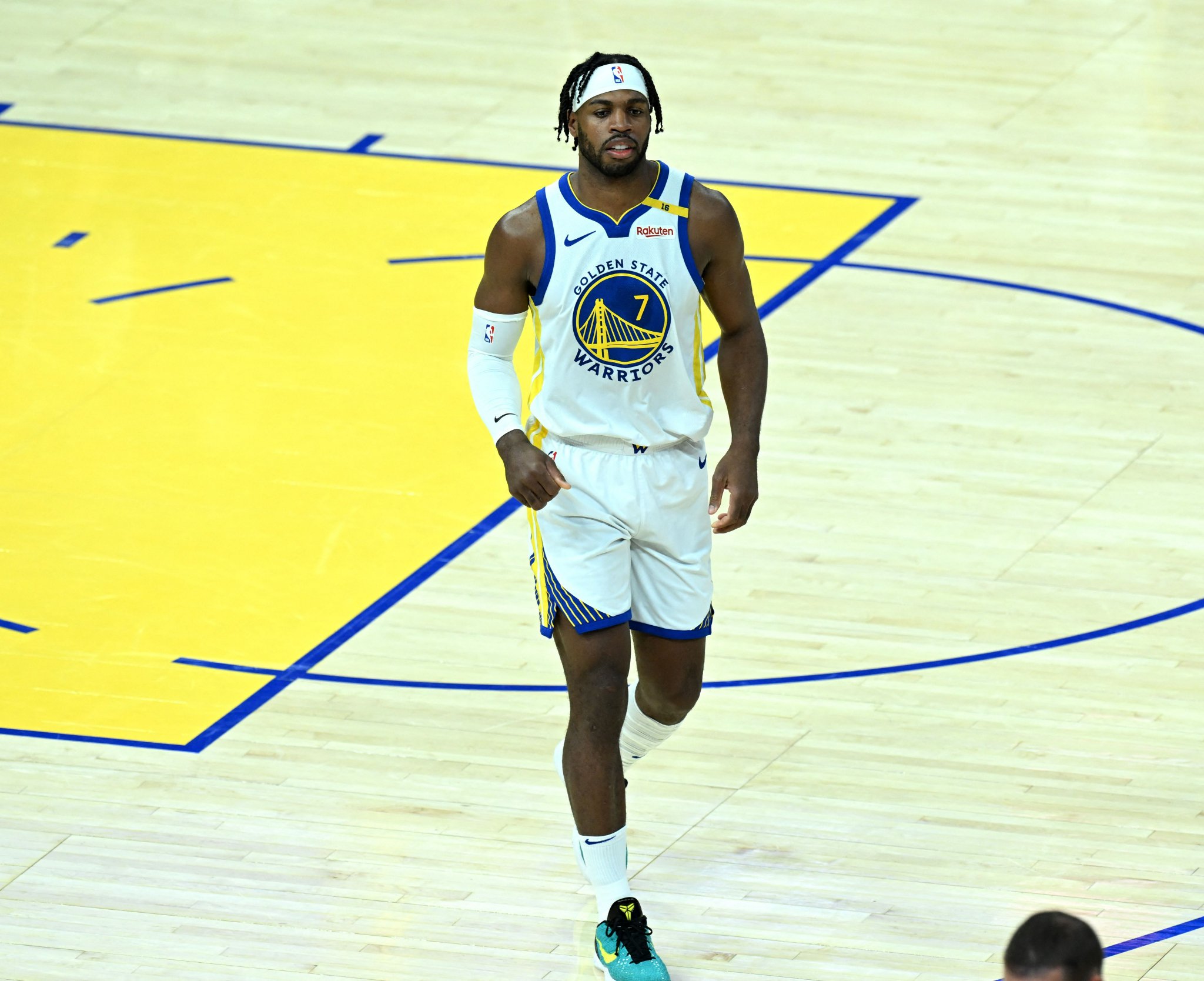 神奇的巴迪!希尔德抢七大战轰30+罚球0出手 NBA历史首人!