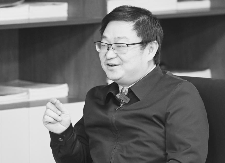 北京航空航天大学计算机学院教授、沈阳和平湾虚拟现实研究院院长周彬接受本报记者采访。 本报记者 查金辉 摄