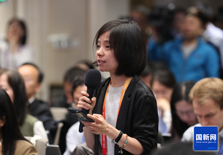 金融时报记者提问（刘健 摄）