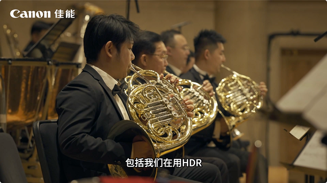 交响乐团音乐厅演奏现场