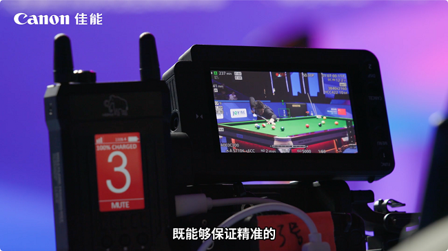 球比赛选手出杆瞬间