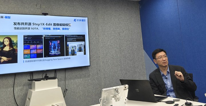 Step Yuexingchen的创始人Jiang Daxin的对话：GPT不出现