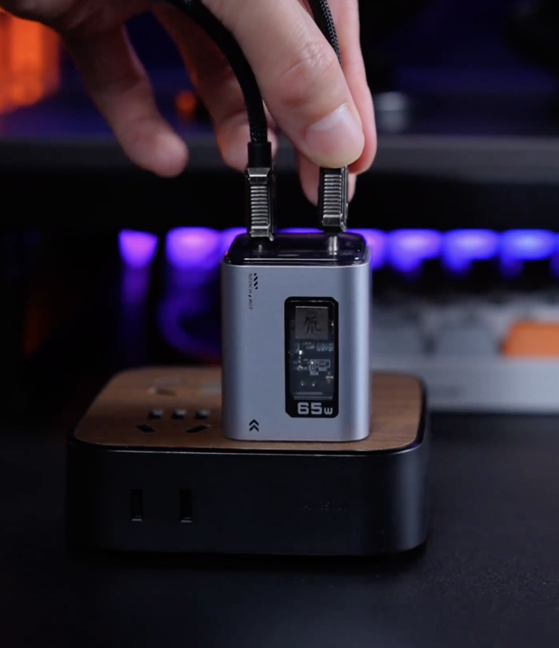 ▲ 图源红魔游戏手机官方微博