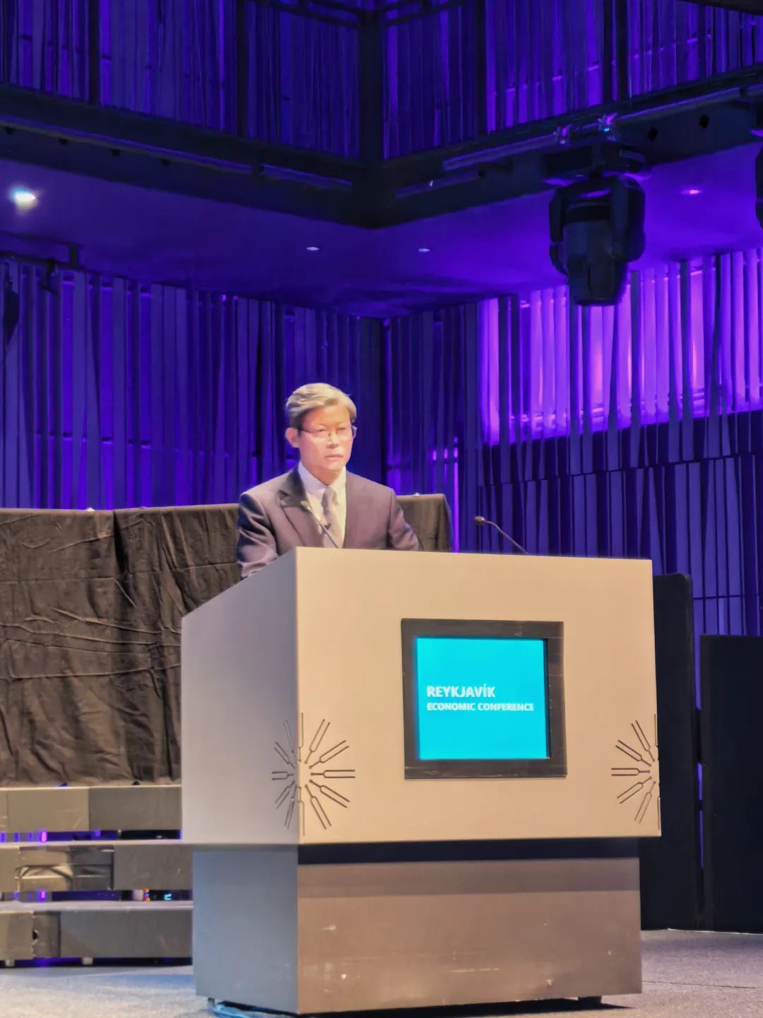 中国人民银行副行长宣昌能出席冰岛央行年度经济会议和国际清算银行行长例会