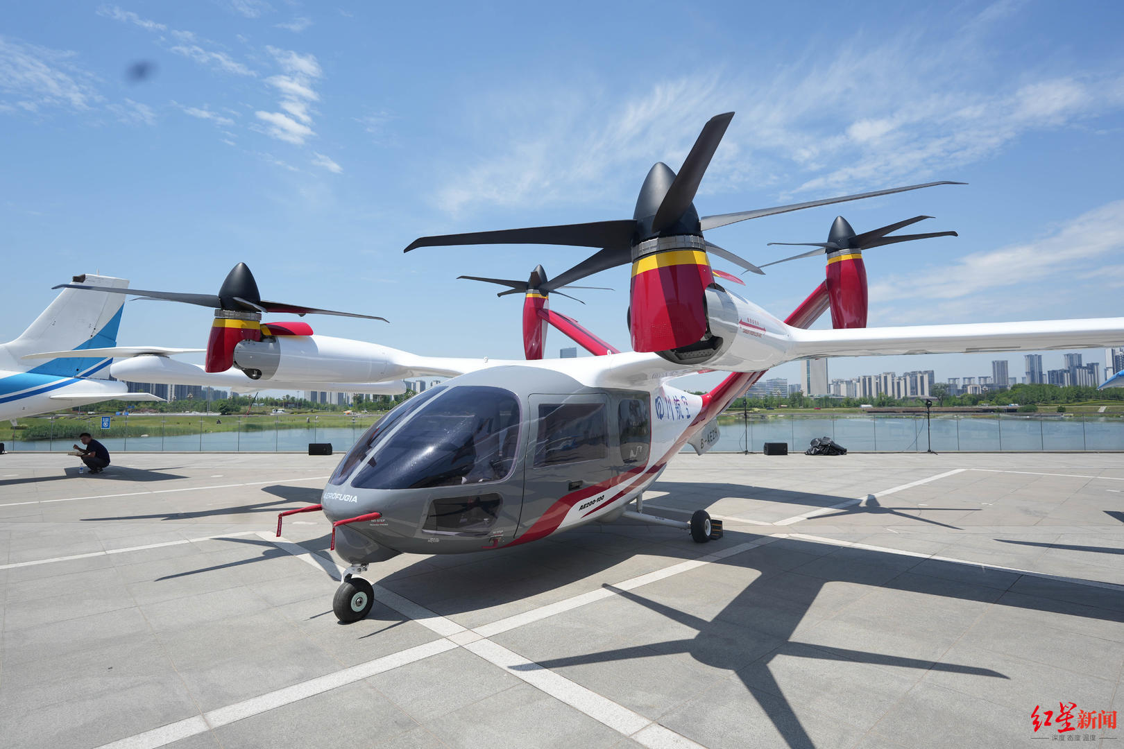 ▲沃飞长空的AE200电动垂直起降航空器