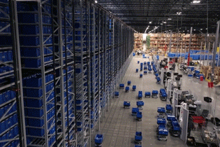 万邑通美国肯塔基仓，机器人高效运作中