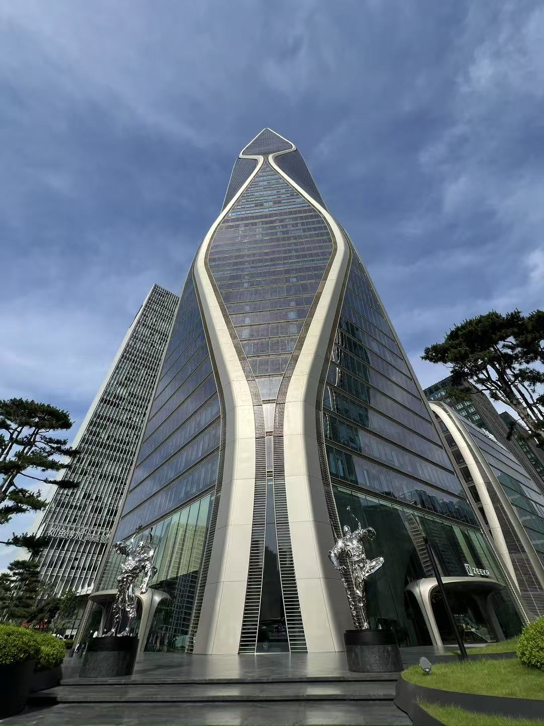 杭州极氪总部大厦 图片来源：时代周报记者摄