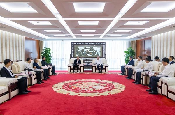 叶向东与阳江市委书记、市人大常委会主任卢一先举行会谈|中国华电_新浪财经_新浪网