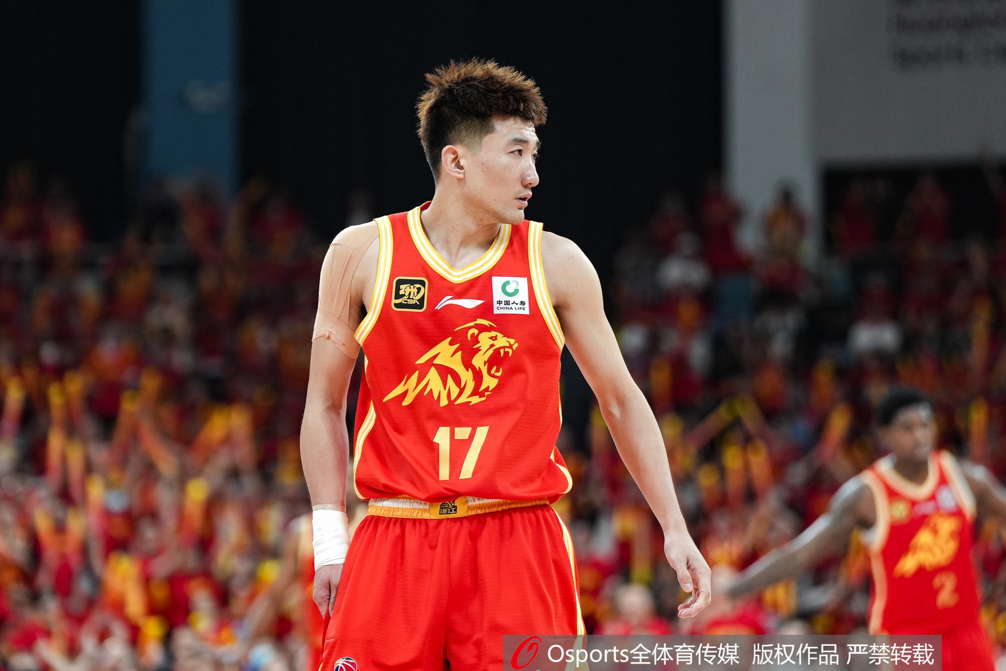 中规中矩!孙铭徽半场6中2&三分3中1 得到7分1篮板1助攻