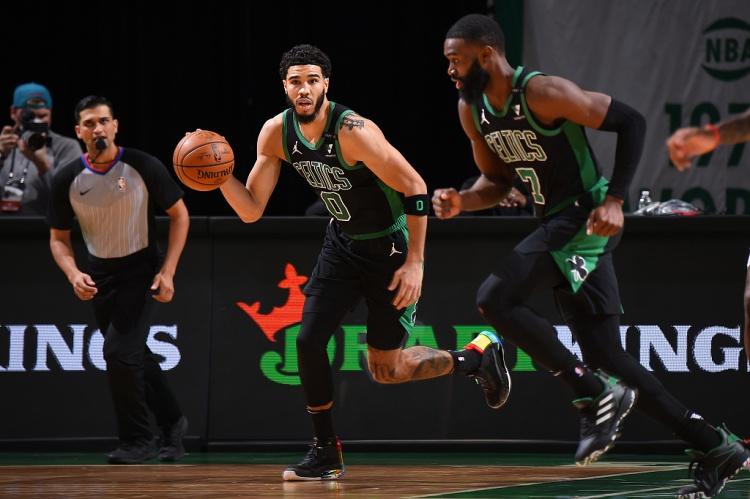 NBA仅7队卫冕成功过！宇宙勇&公牛王朝在列 绿军8连冠后无来者？