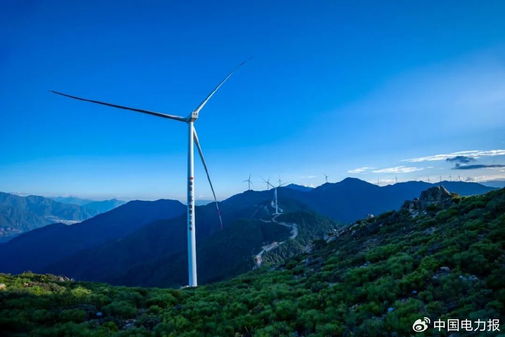 ▲國家首批大型風電光伏基地項目&mdash;&mdash;雅礱江臘巴山風電，實現了風機智能係統定製化開發，為我國風電項目高質量發展樹立標杆。