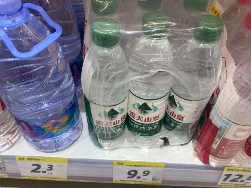 图源：零食很忙店 DoNews摄