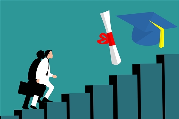 试图进入哈佛大学的中国学生收到了一封电子邮