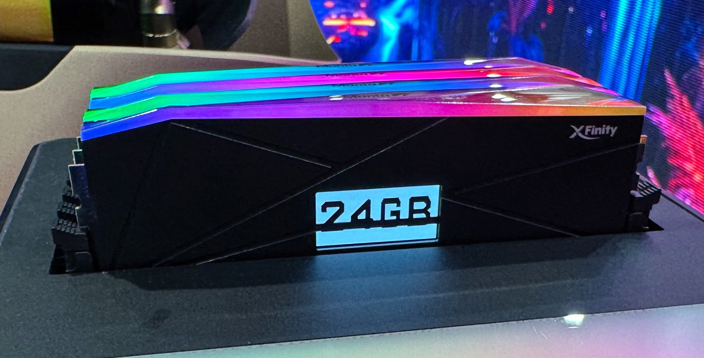 显示硬件可以安装在底盘和双售+1中，Quanhe将启动