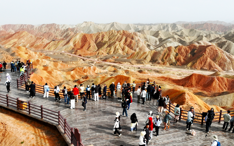 为什么“ 4.5日工作系统”总是在热门搜索中？