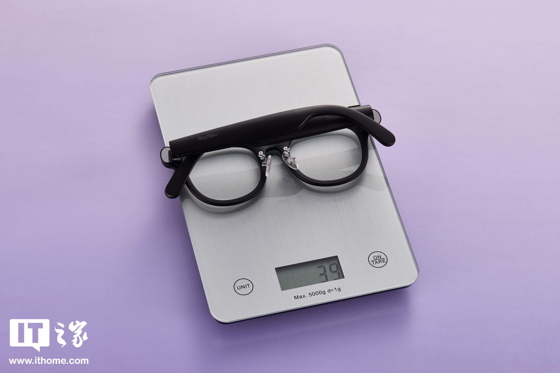 京东雷鸟【雷鸟超级新品】RayNeo V3 Slim AI 拍摄智能眼镜 蓝牙眼镜 镜架非平光镜 雾紫券后 1949 元领 50 元券