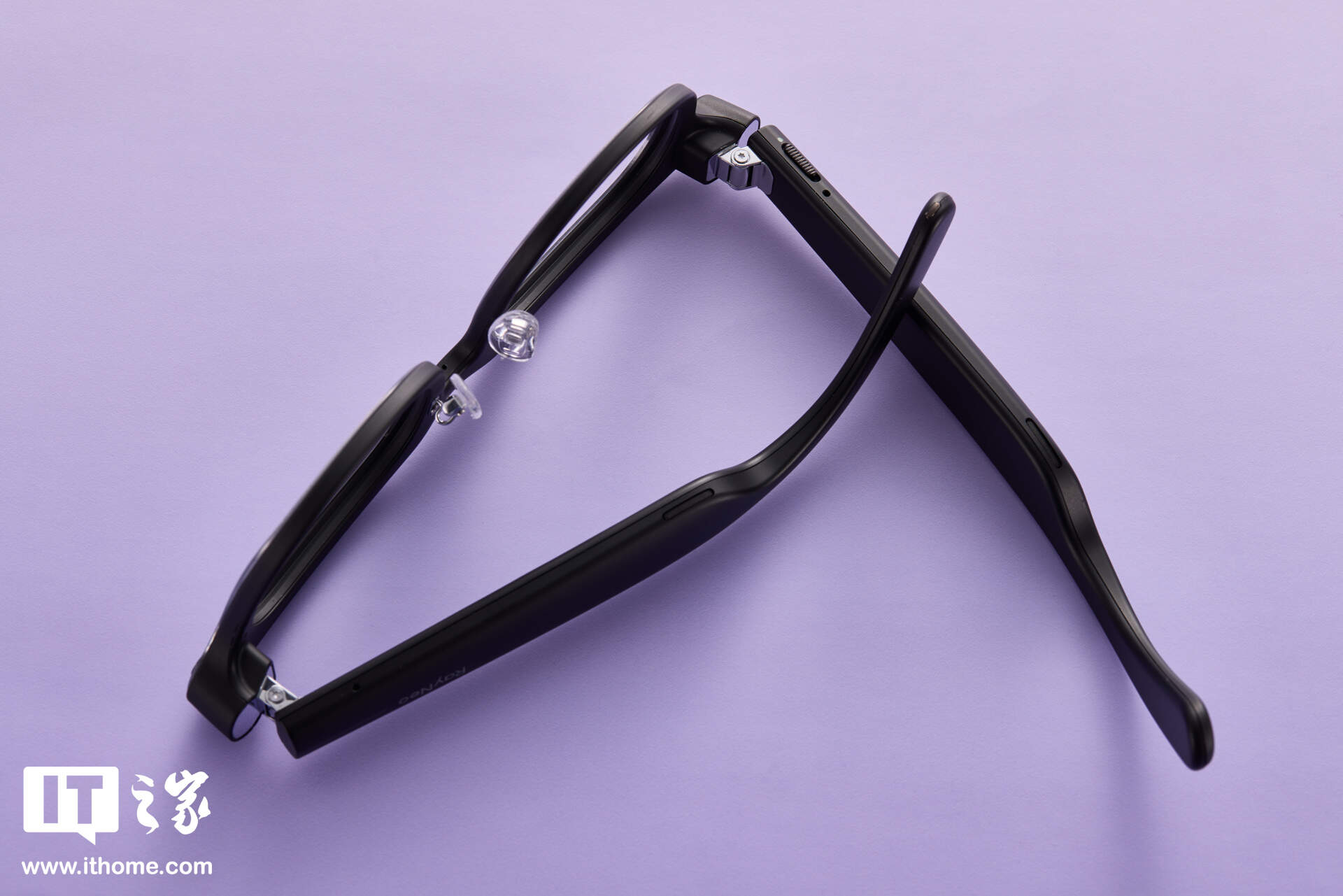 京东雷鸟【雷鸟超级新品】RayNeo V3 Slim AI 拍摄智能眼镜 蓝牙眼镜 镜架非平光镜 雾紫券后 1949 元领 50 元券