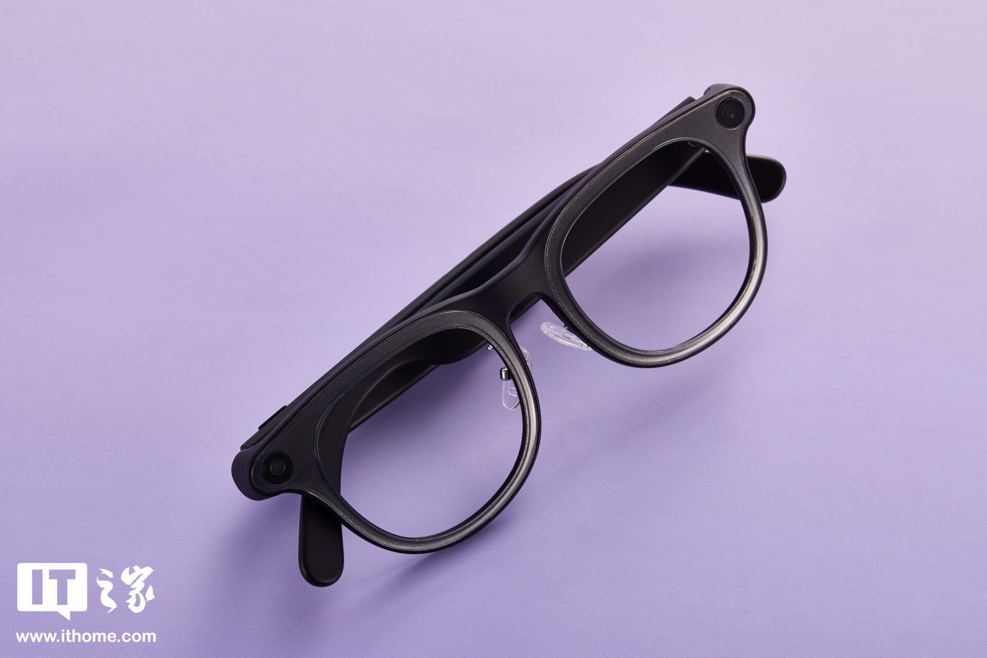 京东雷鸟【雷鸟超级新品】RayNeo V3 Slim AI 拍摄智能眼镜 蓝牙眼镜 镜架非平光镜 雾紫券后 1949 元领 50 元券