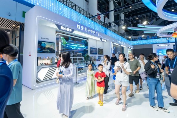 西博会绵阳馆-长虹电源系统展区