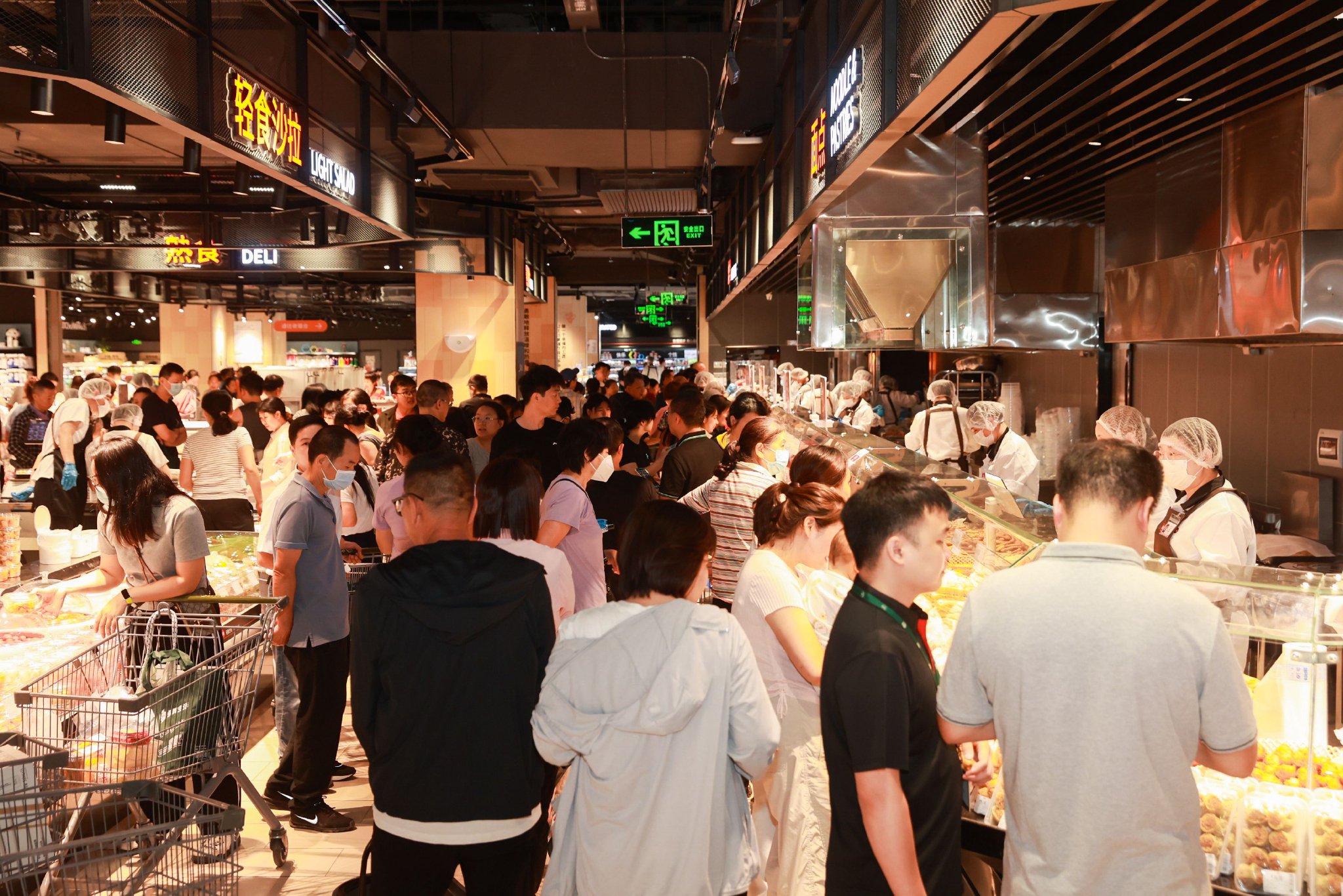 坚定走胖东来品质零售路线，永辉超市首个文旅特色调改店亮相广州花都|广东省_新浪财经_新浪网
