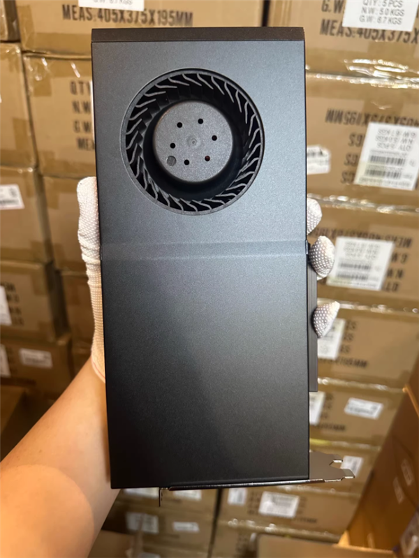 Turbo RTX 5090风扇的暴力版本将出现在中国：只有