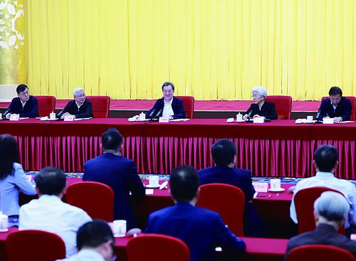 要对坚持原始任务,勇敢地攀登科学和技术的高