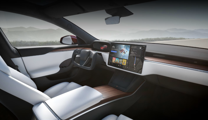 ▲现款 Model S 内饰