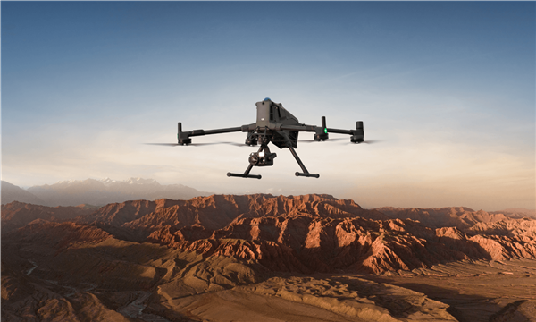 五年的旗舰峰！ DJI Matrice 400无人机：59分钟的电