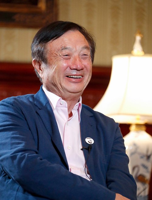 ▲ 图源华为官网：任正非照片（非此次访谈摄影）