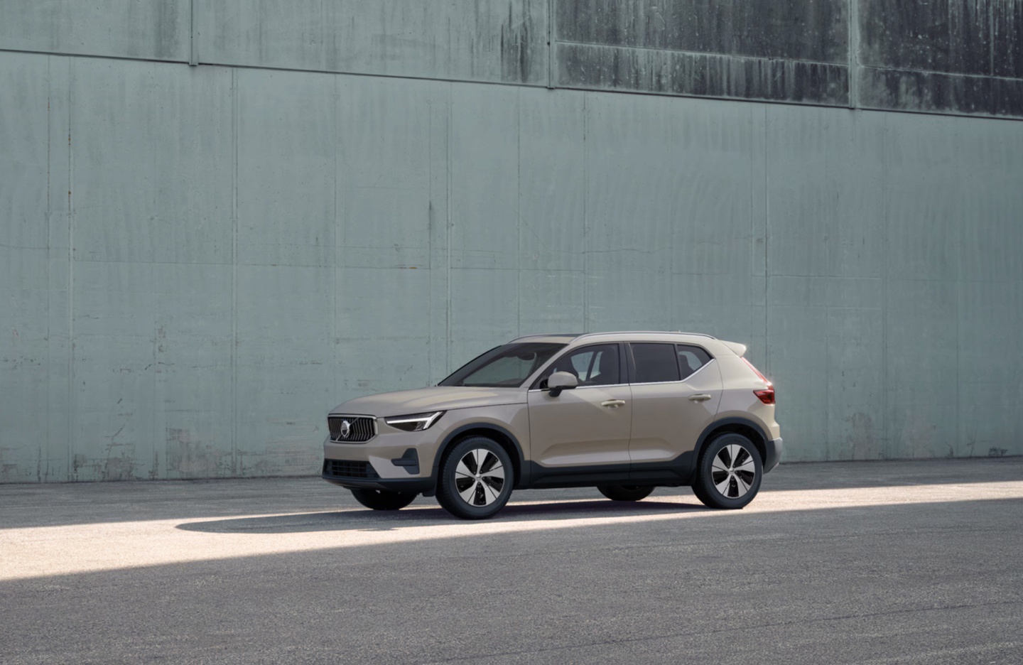 2026 Volvo XC40 SUV型号可用