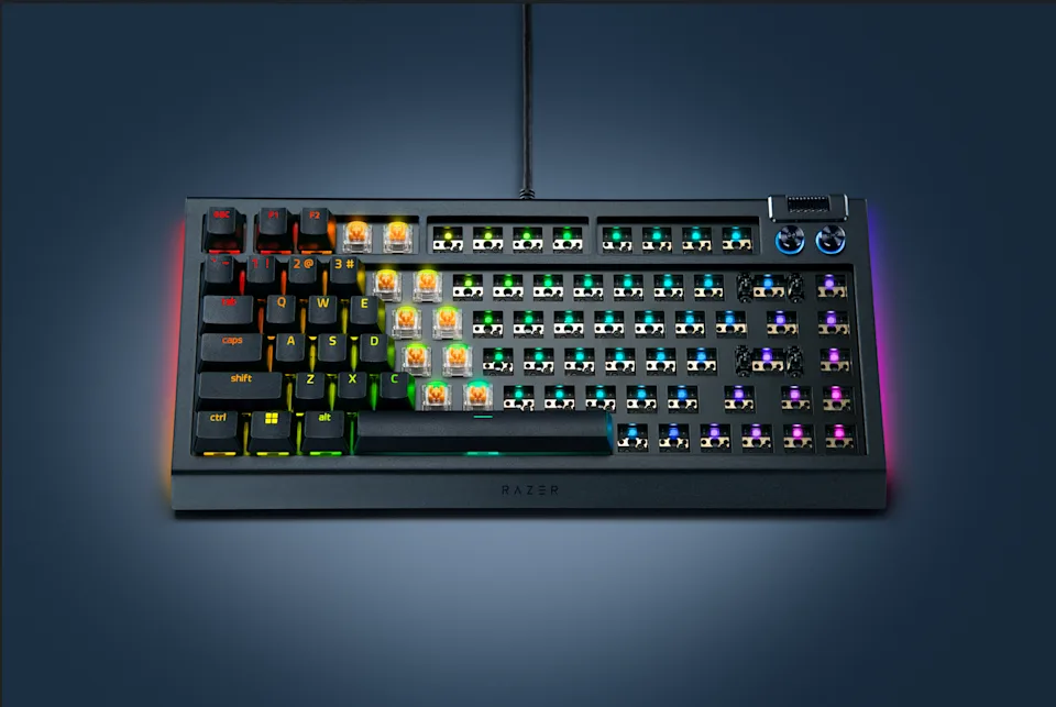 Razer版本Black Widow V4 75％Barybones“ Naked Edition”机
