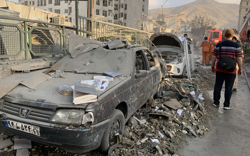 ▲当地时间2025年6月13日，伊朗德黑兰，以色列对德黑兰进行空袭。图/IC photo